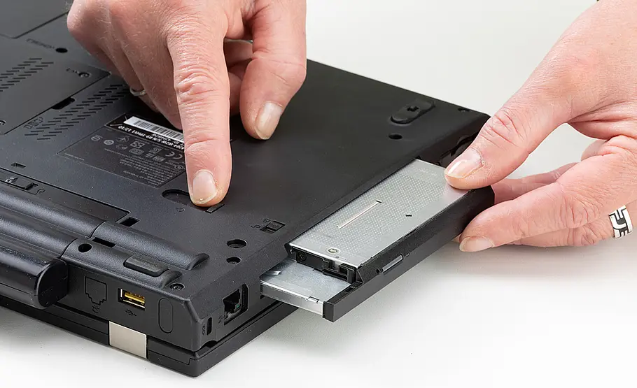DVD-Laufwerk durch Laptop Festplatte ersetzen