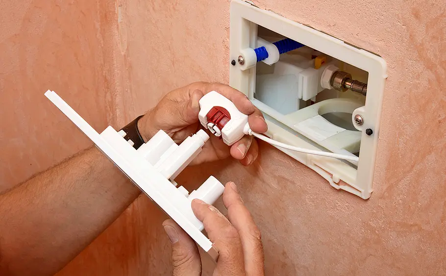 Wandhängendes WC an Vorwandelement montieren