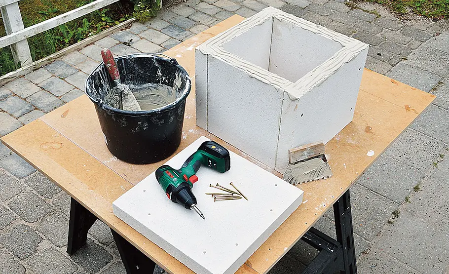 Pflanzkübel aus Betonplatten bauen