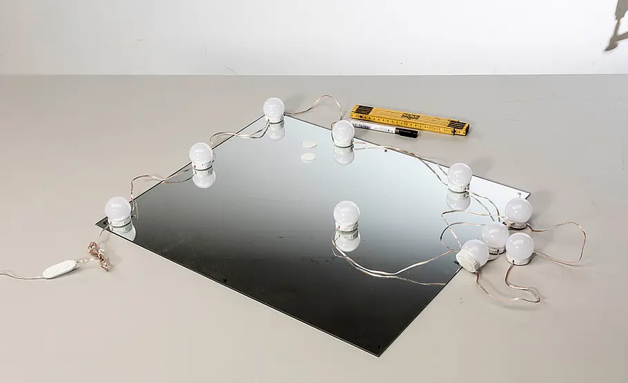 Schminktisch mit Licht