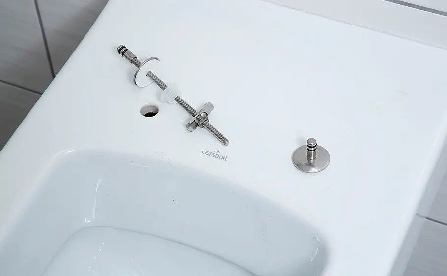 WC-Sitz anbringen