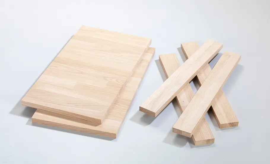 Elektrisch höhenverstellbaren Schreibtisch bauen
