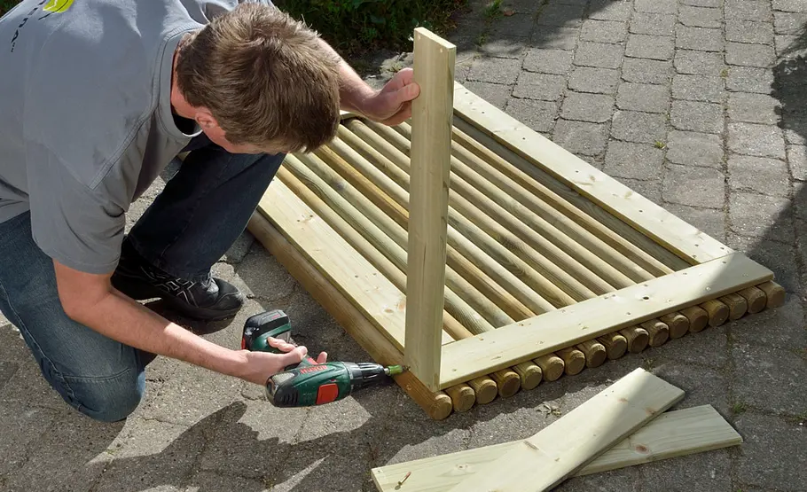 Holzverkleidung für Mülltonnen