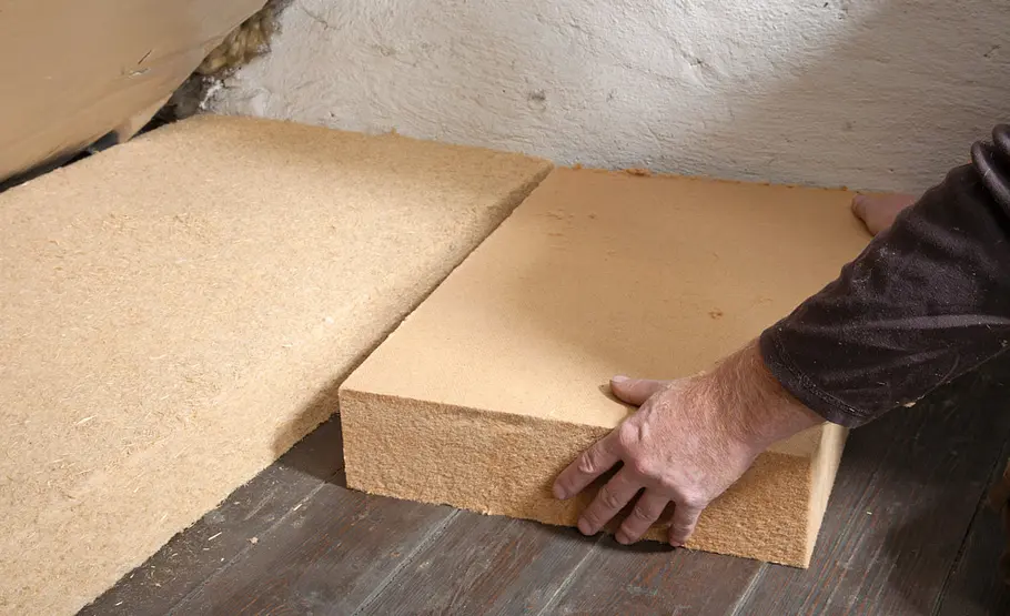 Dachboden dämmen mit Holzfaserplatten