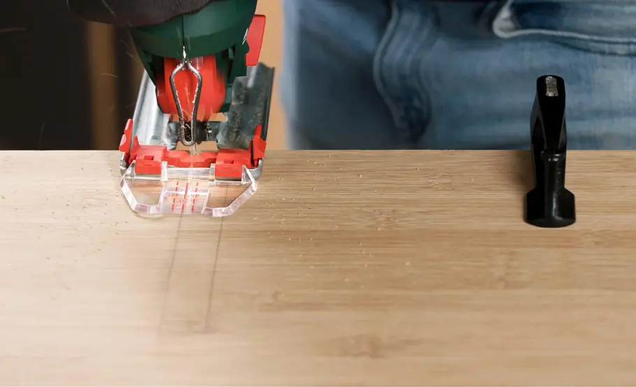 Kinderregal mit Boxen