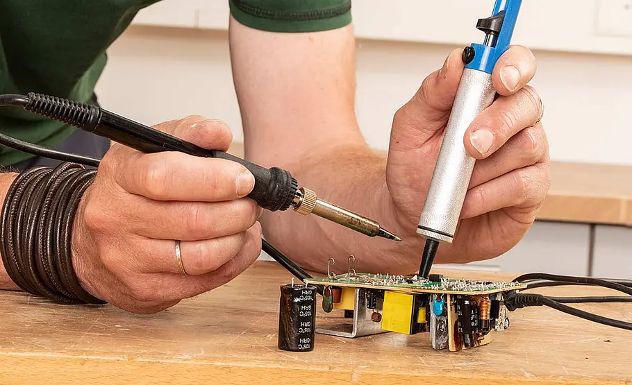Ladegerät reparieren