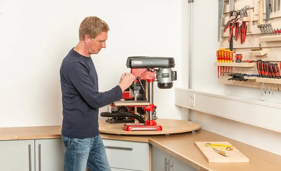 Werkstattschrank mit Maschinenrondell bauen