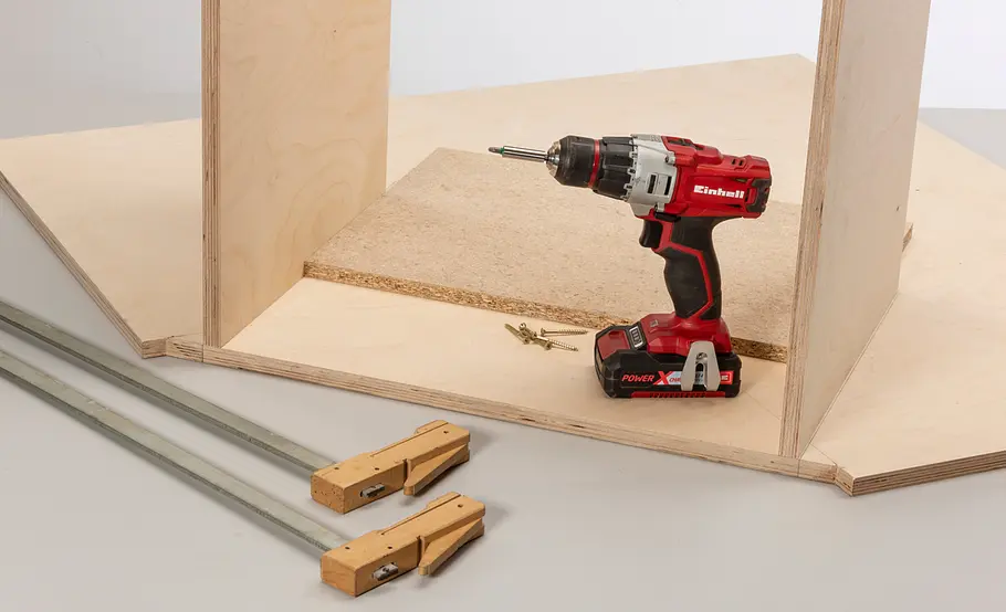 Werkstattschrank mit Maschinenrondell bauen