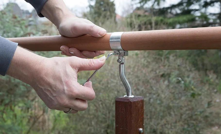 Hochterrasse aus Holz – Geländer