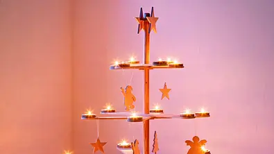 Weihnachtsbaum aus Holz bauen - Foto: sidm / MMM, CK
