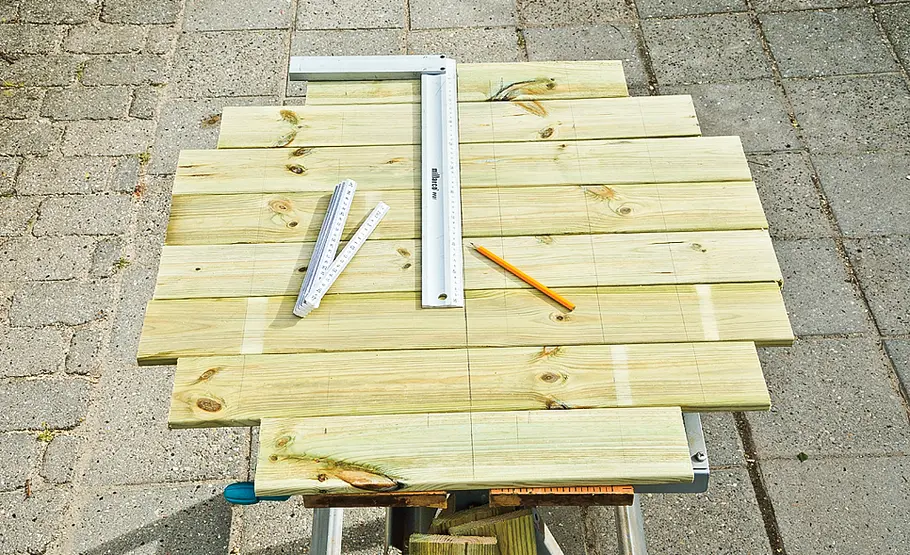 Mobile Gartenbrause mit Sichtschutz bauen