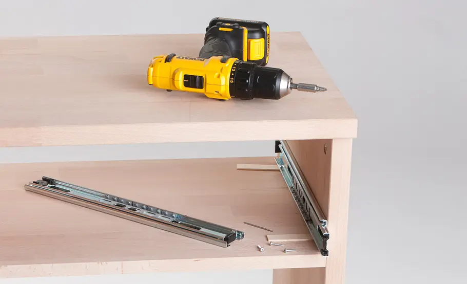 Sideboard mit Schwenk-Theke