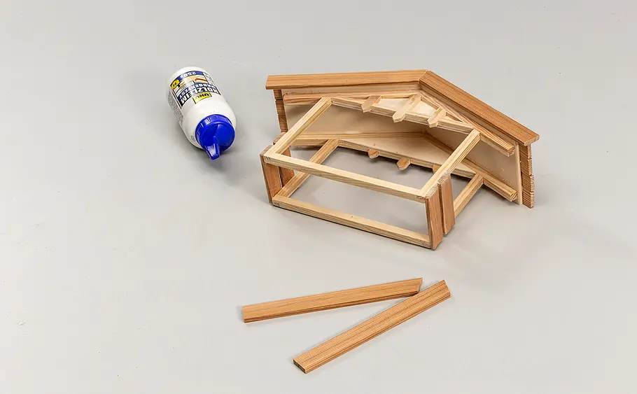 Bauanleitung: Weihnachtspyramide aus Holz