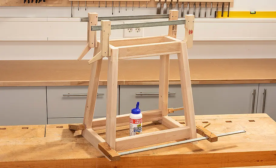 Klappbaren Treppenhocker bauen
