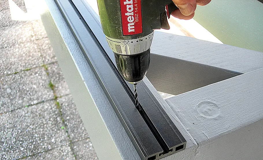 Hochterrasse: Beplankung & Treppenbau