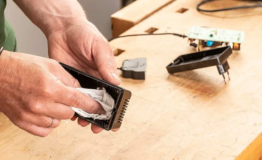 Ladegerät reparieren