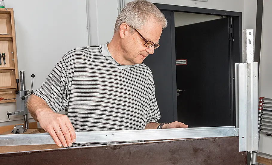 Bordwanderhöhung für Stema-Anhänger bauen