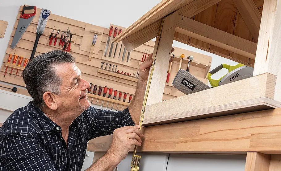 Outdoor Hundehaus mit Dach bauen