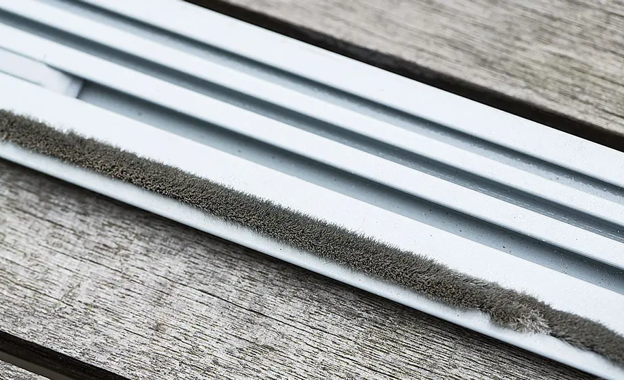 Abdeckung für Schutz vor Laub und Insekten