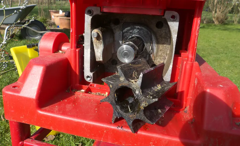 Gartenhäcksler selbst reparieren