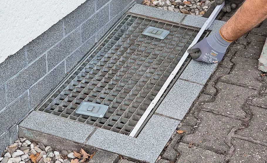 Abdeckung für Schutz vor Laub und Insekten