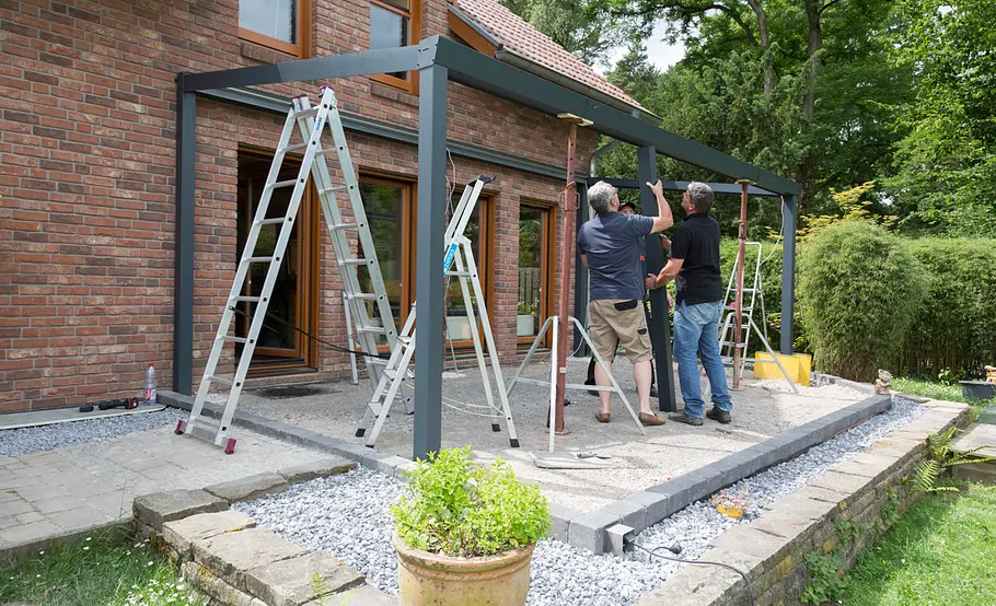 Terrassenüberdachung aus Alu und Glas bauen