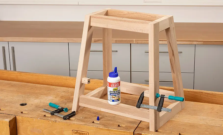 Klappbaren Treppenhocker bauen