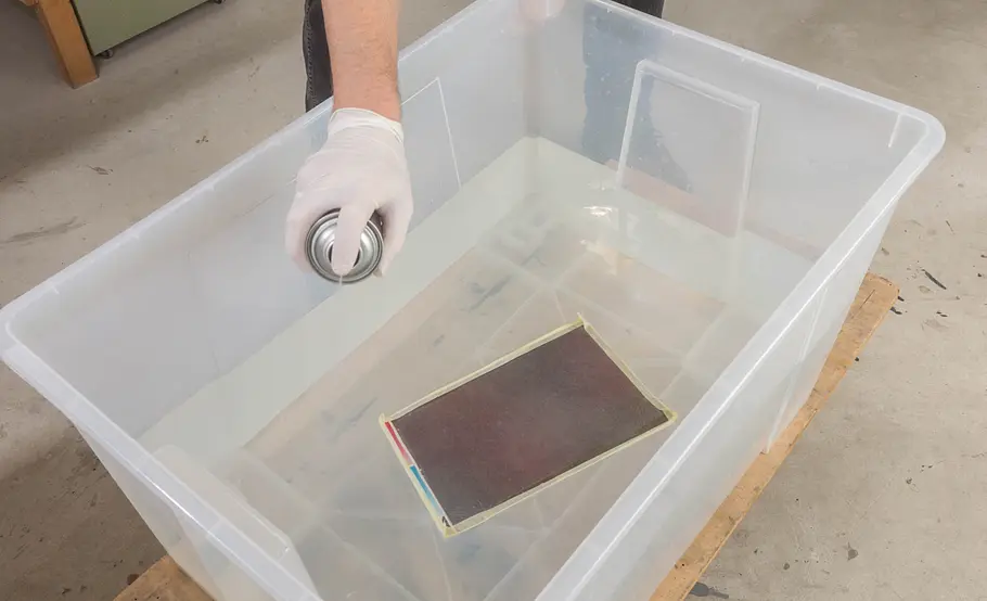 Per Wassertransferdruck Lichtschalter beschichten