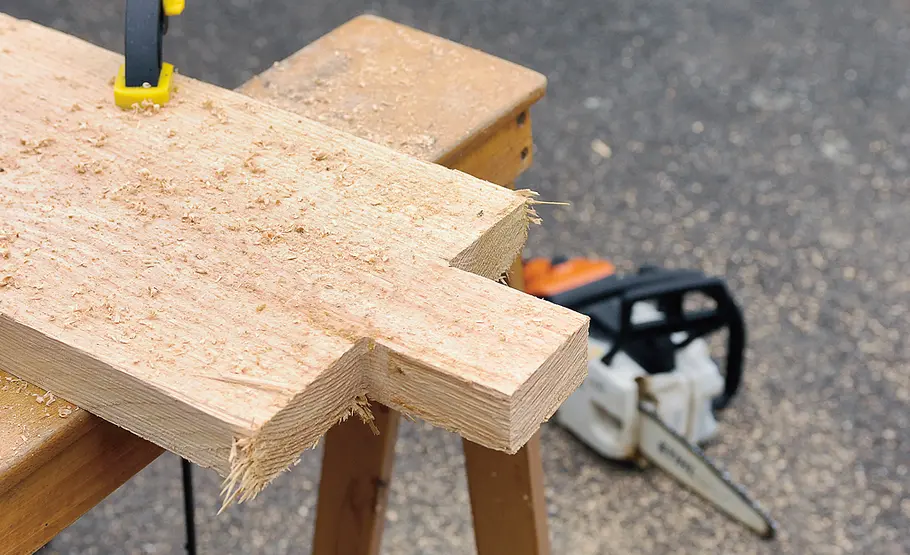 Carving: Bank schnitzen mit der Motorsäge