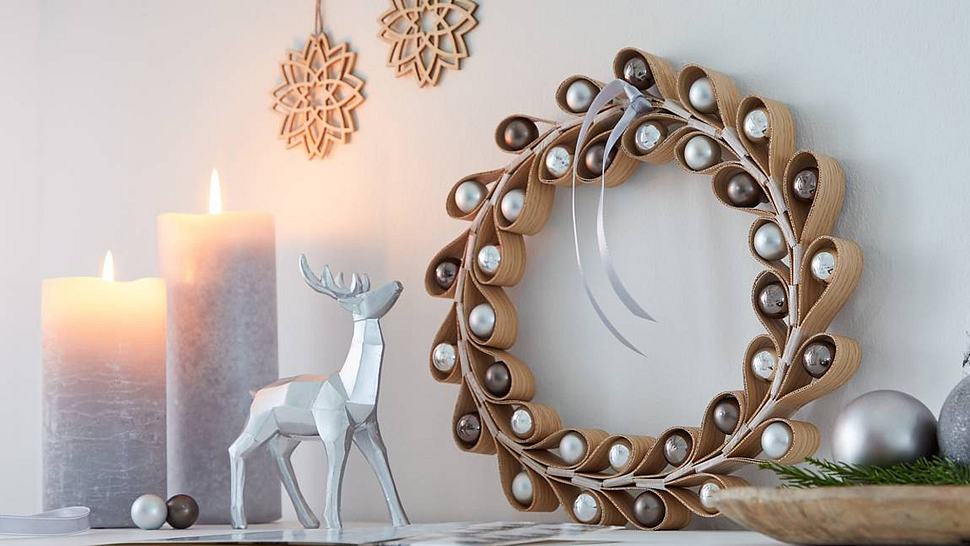 Schnelles DIY für eine coole Adventsdeko - Foto: Hersteller / tesa SE