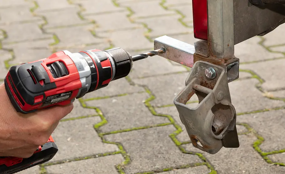Anhänger-Stützen reparieren