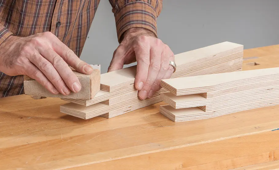 Holzhocker