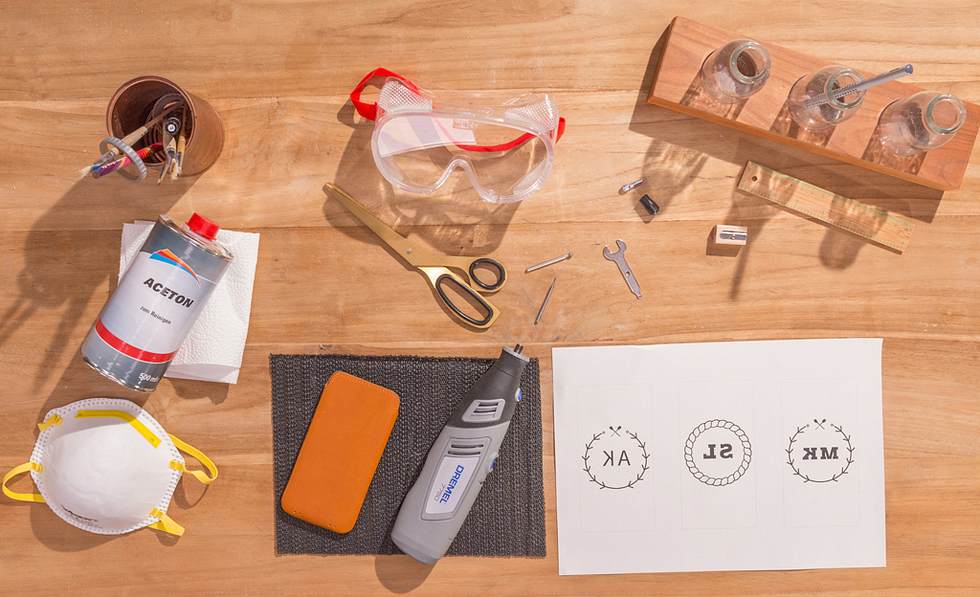 Leder-Handyhlle selber gestalten | Selbst