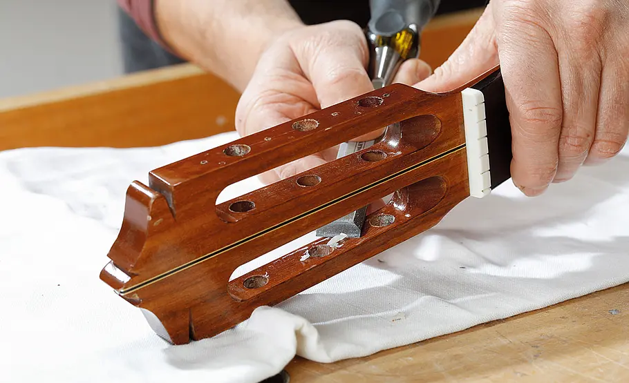 Gitarre reparieren
