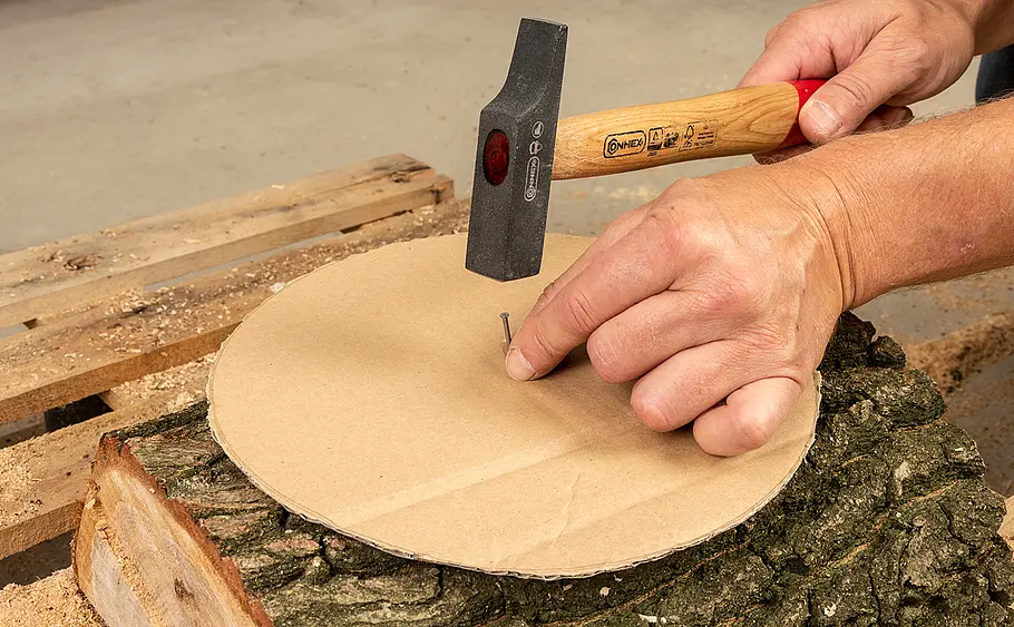 Anleitung: Holzschüssel aus Baumstamm drechseln