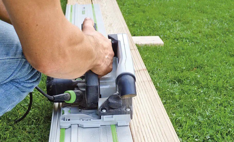 Kleines Sonnendeck selber bauen