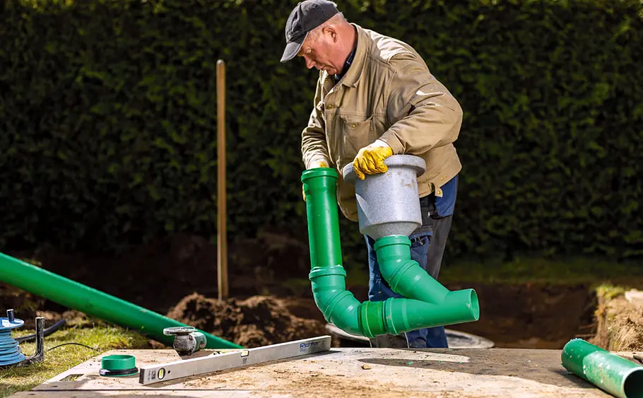 Regenwassertank im Garten vergraben