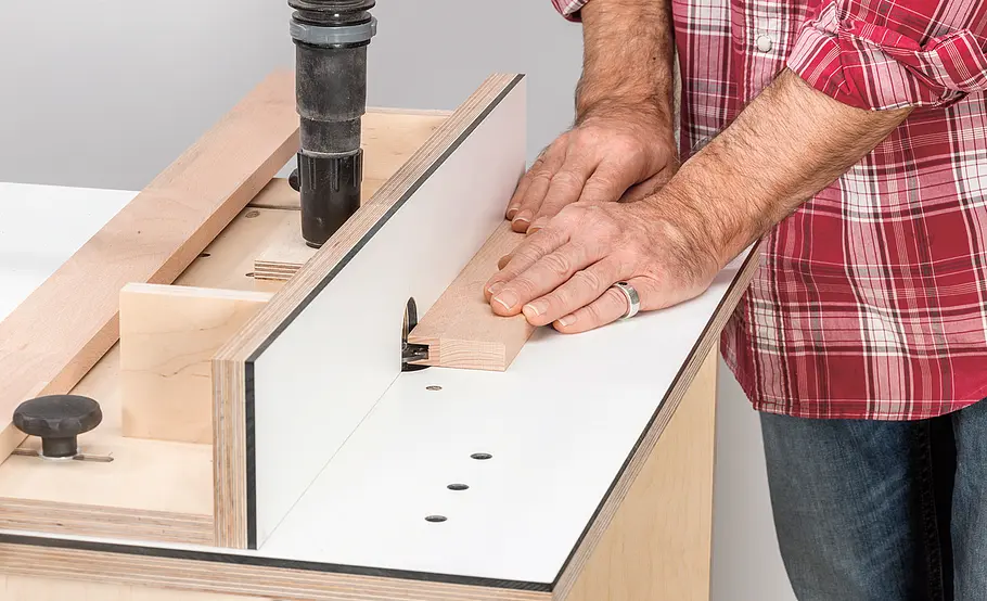 Werkzeugaufhängung aus Holz selber bauen