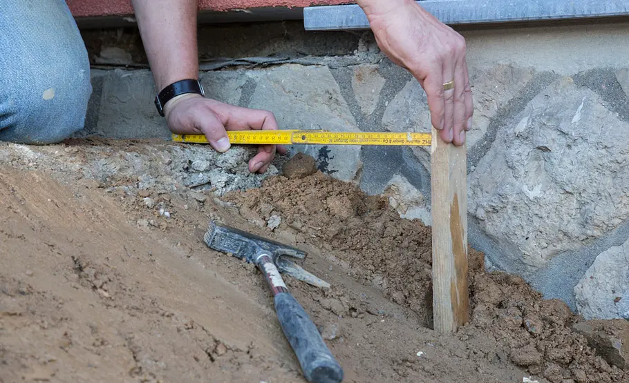 Treppe aus Blockstufen setzen