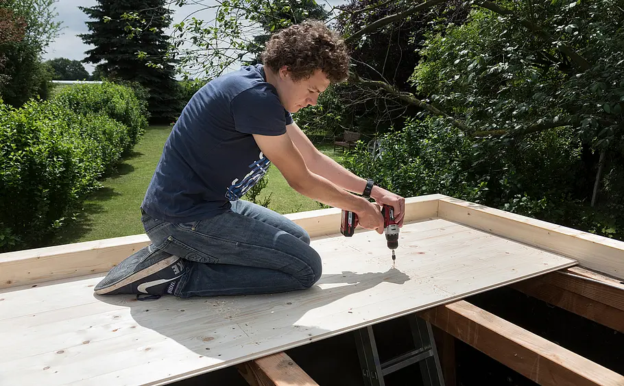Gartenhaus: Erweiterung des Unterbaus