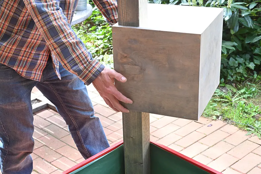 Pflanzsäule aus Holz selbst bauen