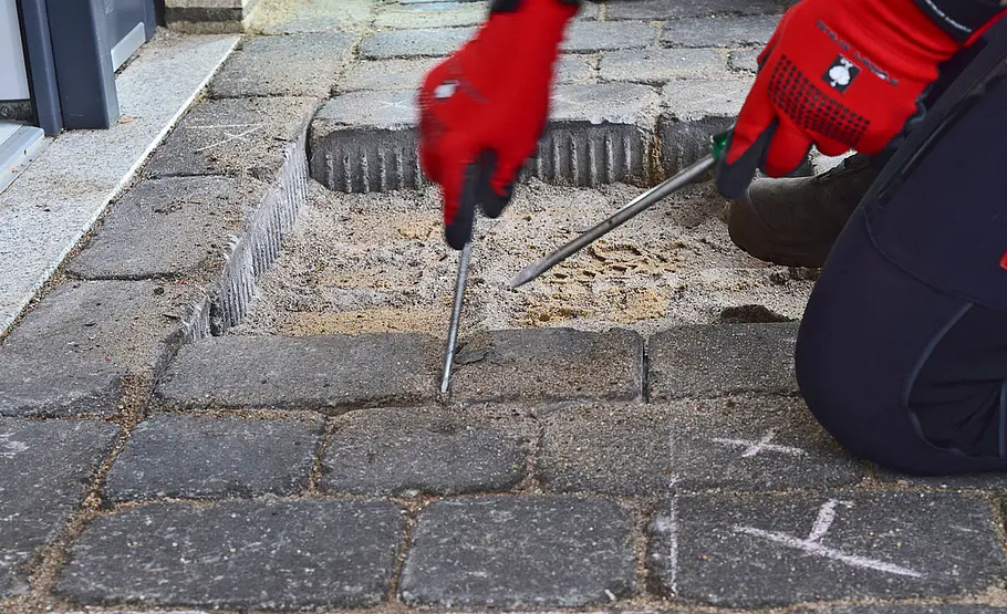 Schmutzfangmatte in Boden einlassen