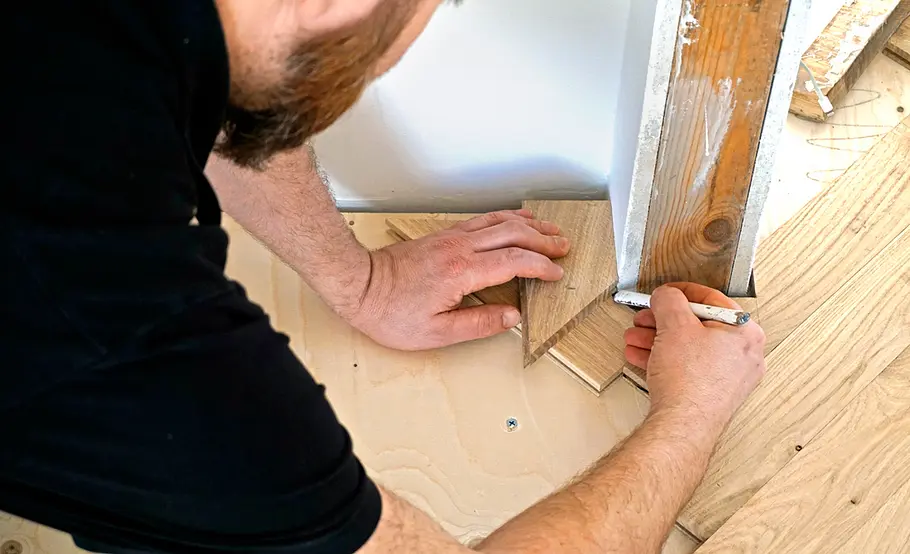 Fischgrätmuster an Innen- & Außenecken