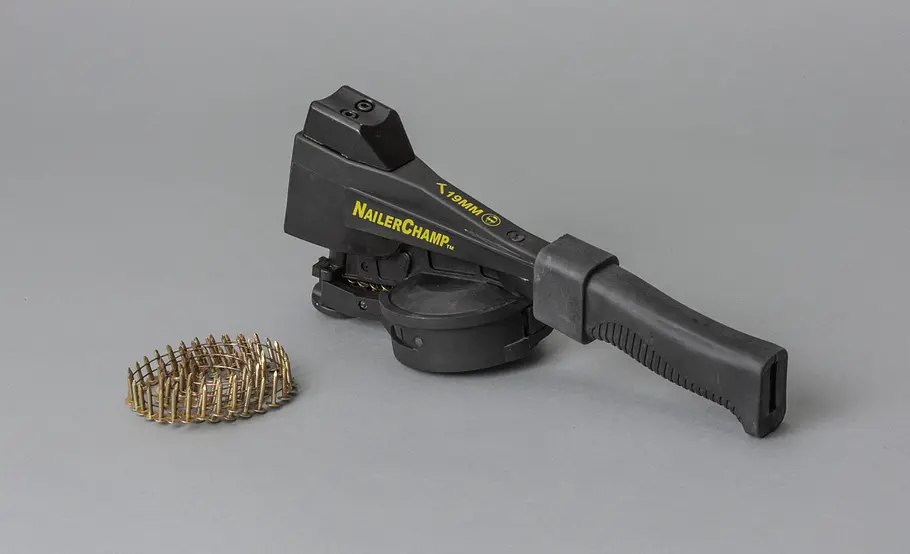 Schnellnagelhammer von NailerChamp