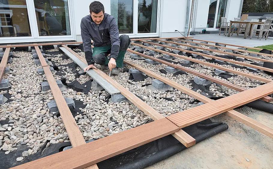 Bangkirai-Terrasse: Unterkonstruktion