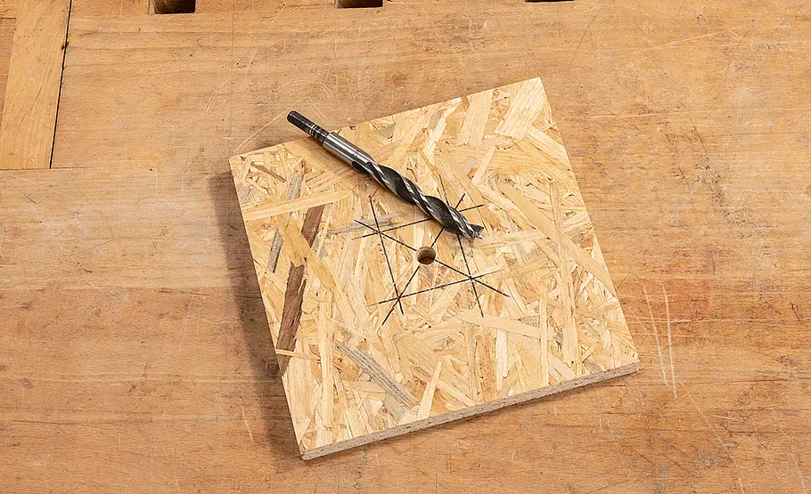 Regal aus Rundholz selber bauen