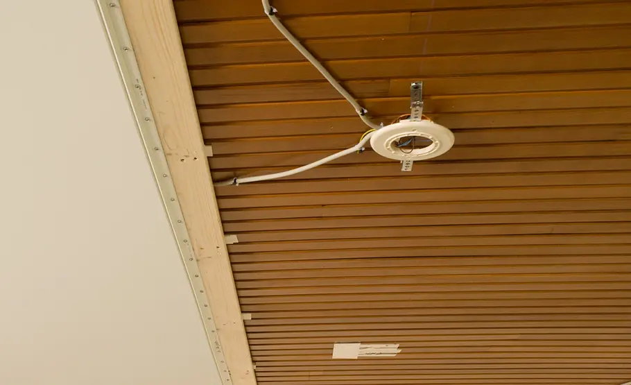 Deckenverkleidung mit Spanndeckentüchern