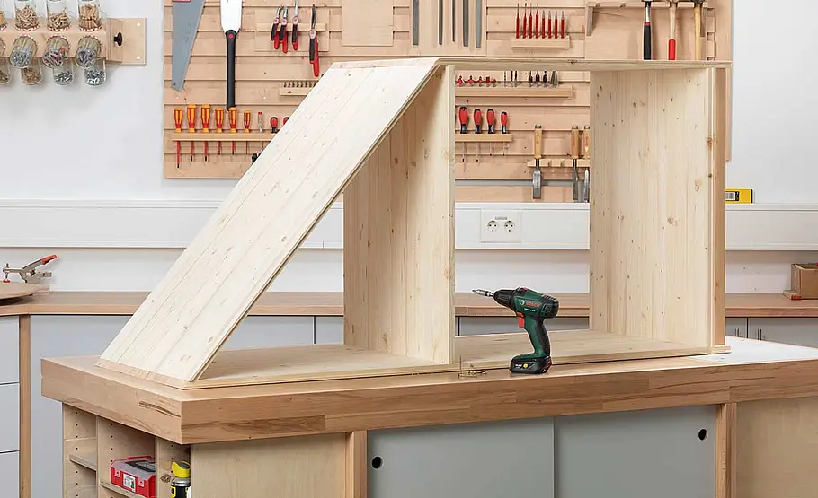 Schrank für unter die Treppe bauen