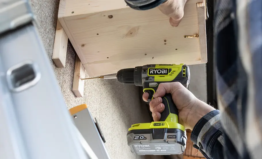 Nistkasten für Mauersegler bauen