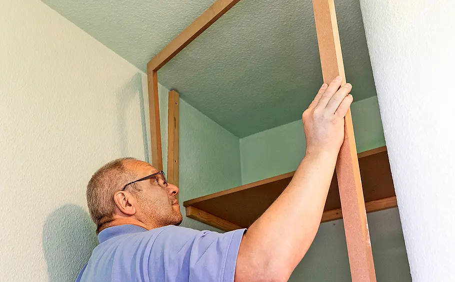 Schrank über Türrahmen bauen
